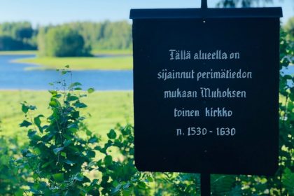 Sign: According to tradition the second church of Muhos has been located here during 1530-1630.